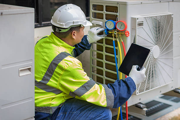 Professional Emergency Hvac Repair technician working in Secaucus, NJ